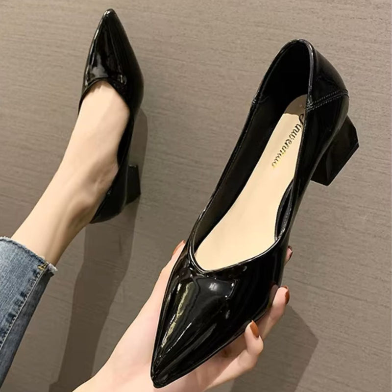 Scarpin Caty – Elegância e Alívio para Seus Pés!